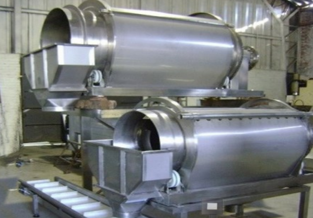 Estructura de acero inoxidable en planta de alimentos